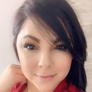 Meet your Posher, Claudia